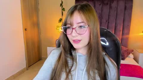 Dahlia online show from 12-04-25, 06:34