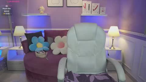 Dahlia Grey online show from 11-24-25, 11:43