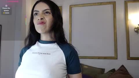 Snapshot of dahliavex_ chatting on 11-18-25, 11:14 Dahlia online show from 11-18-25, 11:14