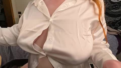 Snapshot of dahliawolf chatting on 03-22-26, 09:02 Dahlia online show from 03-22-26, 09:02