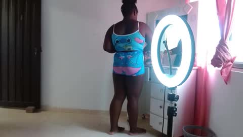 Daiisha.. online show from 04-16-26, 08:31