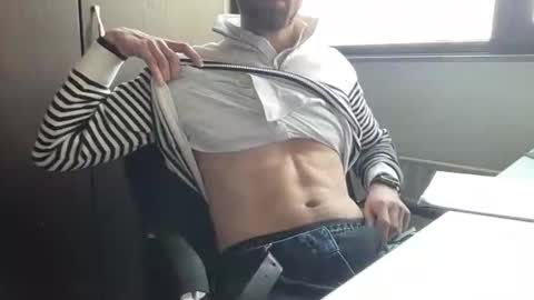 Snapshot of dailybully chatting on 02-26-26, 10:25 Your daily dose online show from 02-26-26, 10:25