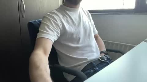 Snapshot of dailybully chatting on 02-27-26, 09:53 Your daily dose online show from 02-27-26, 09:53