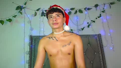 Snapshot of daimond_cooper chatting on 12-24-24, 04:33 daimond cooper online show from 12-24-24, 04:33