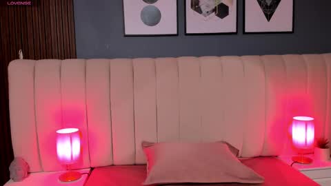 daimondpink online show from 10-23-25, 04:01