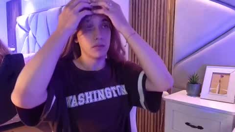 Snapshot of daimondti chatting on 09-12-25, 11:43 DaimonTi online show from 09-12-25, 11:43