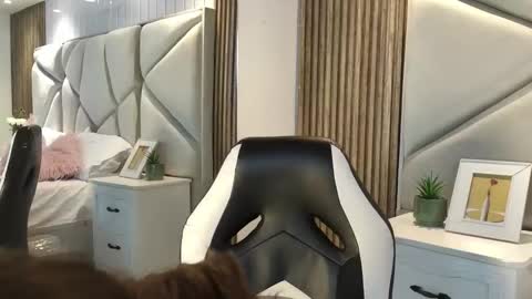 Snapshot of daimondti chatting on 09-14-25, 12:04 DaimonTi online show from 09-14-25, 12:04