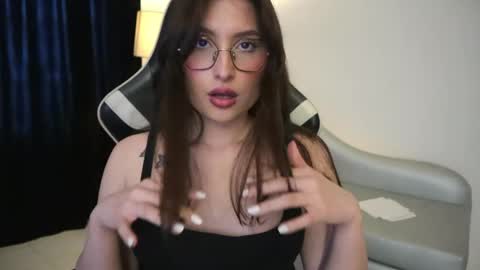 Lauren            online show from 04-09-26, 01:27