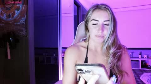DaisyDeliciousxx online show from 12-11-24, 07:36