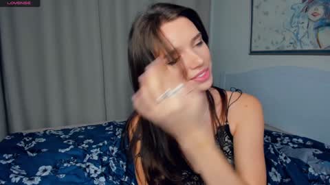 Naomi online show from 12-08-24, 01:36