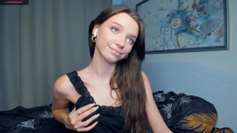 Naomi online show from 12-20-24, 11:43