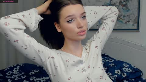 Naomi online show from 01-16-25, 09:05