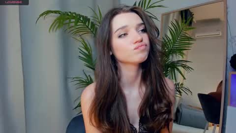 Naomi online show from 02-18-25, 11:52