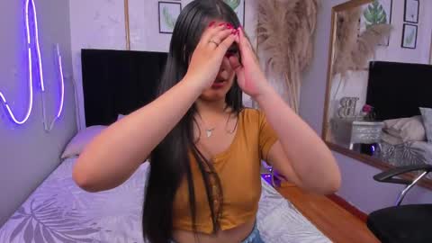 Mariana online show from 10-11-25, 11:53