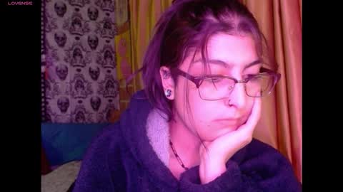 Snapshot of dak_7 chatting on 11-07-25, 02:55 -- -- help me reach 100 hands up online show from 11-07-25, 02:55