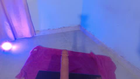 VALENTINA  online show from 10-28-25, 07:56