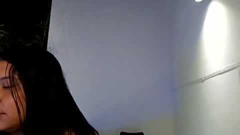 Snapshot of dakota_jhons1 chatting on 11-02-25, 05:43 dakota_jhons1 online show from 11-02-25, 05:43