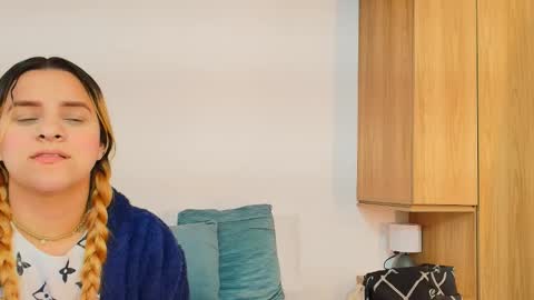 Snapshot of dakota_megan chatting on 11-13-25, 02:38 Dakota-Megan online show from 11-13-25, 02:38