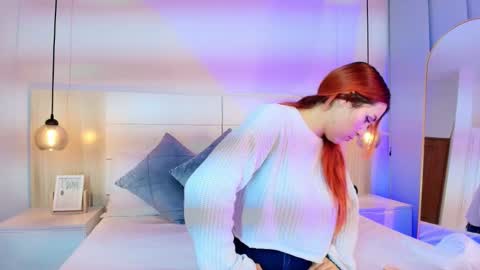 Snapshot of dakota_megan chatting on 11-18-25, 01:04 Dakota-Megan online show from 11-18-25, 01:04