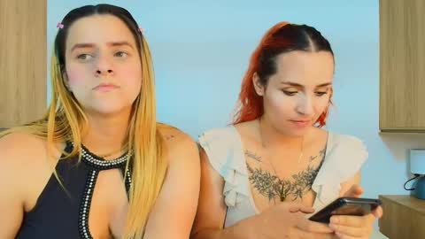 Snapshot of dakota_megan chatting on 11-21-25, 10:19 Dakota-Megan online show from 11-21-25, 10:19