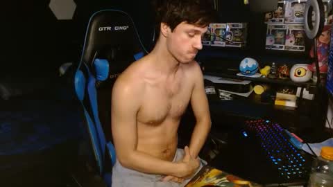 Snapshot of dakota_wndrs chatting on 02-05-26, 04:00 Dakota Wonders online show from 02-05-26, 04:00