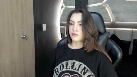 Dakota  online show from 01-07-26, 07:27