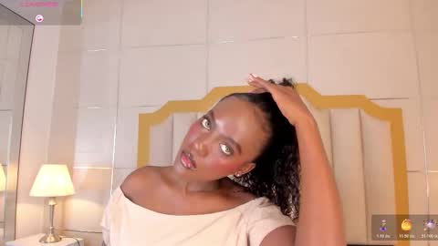 Snapshot of dakotawangi chatting on 11-10-25, 03:38 online show from 11-10-25, 03:38