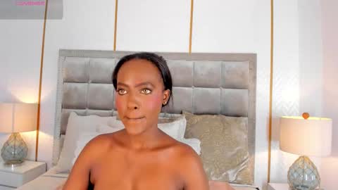 Snapshot of dakotawangi chatting on 01-08-26, 03:20 online show from 01-08-26, 03:20