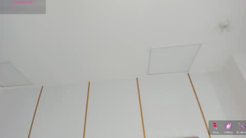 Snapshot of dakotawangi chatting on 01-09-26, 03:20 online show from 01-09-26, 03:20