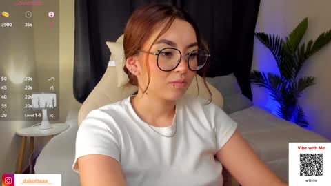 dakottaa__ online show from 01-08-25, 02:14