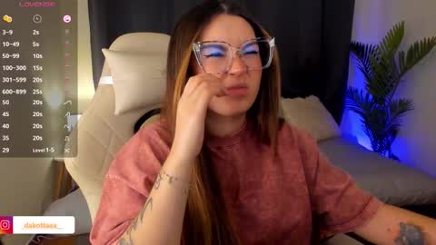 Snapshot of dakottaa__ chatting on 11-11-25, 12:21 dakottaa__ online show from 11-11-25, 12:21