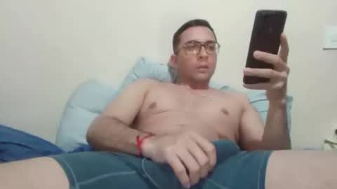 Snapshot of dale_guaya chatting on 02-17-26, 07:53 dale_guaya online show from 02-17-26, 07:53