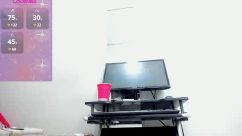  Ren  online show from 12-22-24, 03:22