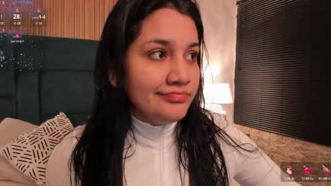 Snapshot of dalia_alissa chatting on 10-15-25, 12:16 Violeta online show from 10-15-25, 12:16