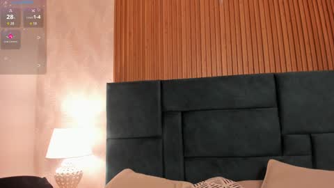 Snapshot of dalia_alissa chatting on 10-16-25, 01:34 Violeta online show from 10-16-25, 01:34