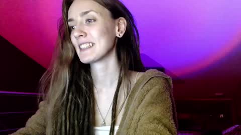 Dalia  online show from 01-16-25, 01:14