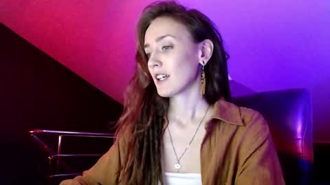 Dalia  online show from 01-24-25, 10:11