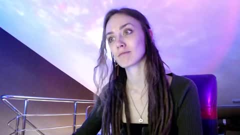 Dalia  online show from 02-21-25, 10:17