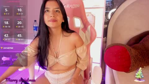 Snapshot of daliajohnson_ chatting on 01-01-25, 08:35 leila williams online show from 01-01-25, 08:35