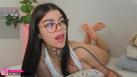 Snapshot of daliapunkt chatting on 11-28-25, 11:29 Dalia online show from 11-28-25, 11:29