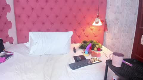Dalia online show from 12-29-24, 01:56