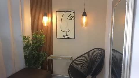 Dalila  online show from 10-15-25, 11:10