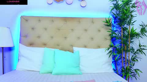 daliyaa_ online show from 10-29-25, 01:13