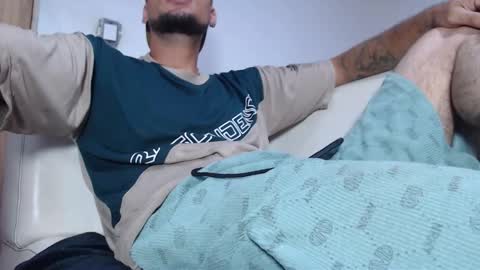 Snapshot of dallas_711 chatting on 11-01-25, 03:25 inst  stteban garcia online show from 11-01-25, 03:25