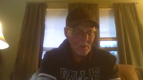 Snapshot of dallasinky chatting on 04-10-26, 11:15 dallas online show from 04-10-26, 11:15