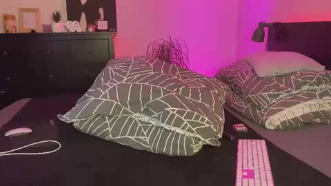 Snapshot of dalmatian_girl chatting on 12-15-25, 07:29 dalmatian_girl online show from 12-15-25, 07:29