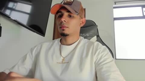 Snapshot of dalton111_ chatting on 11-01-25, 07:05 Dalton online show from 11-01-25, 07:05