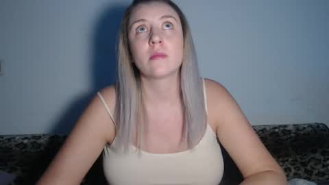 Snapshot of dalyana22 chatting on 10-30-25, 09:59 Maria online show from 10-30-25, 09:59