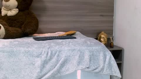         online show from 03-11-25, 07:37