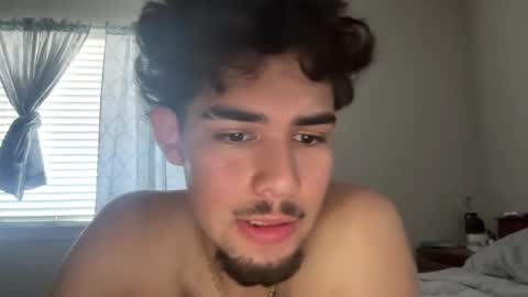 Snapshot of damiam_xj chatting on 09-15-25, 03:01 damiam xj online show from 09-15-25, 03:01